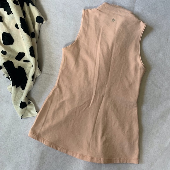 Pale Peach Lululemon Whisper Tank 8 - Picture 5 of 6